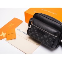 Наплечная сумка LOUIS VUITTON цвет Черный арт. 25907