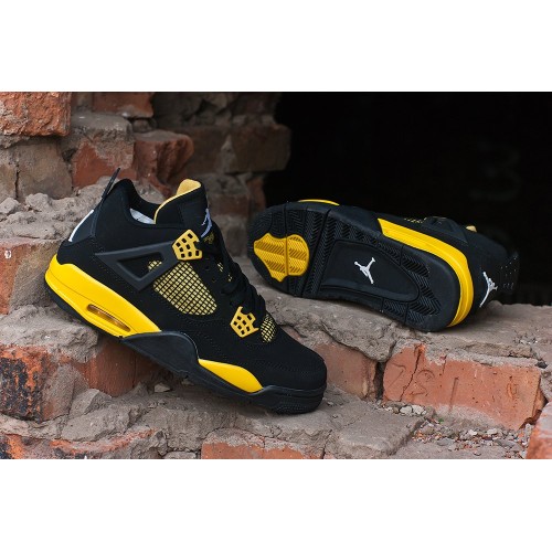 Кроссовки NIKE Air JORDAN 4 Retro цвет Черный арт. 2180