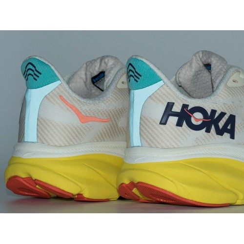 Кроссовки HOKA Clifton 9 цвет Бежевый арт. 39055