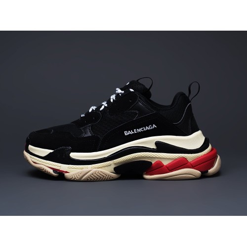 Кроссовки BALENCIAGA Triple S цвет Черный арт. 10722