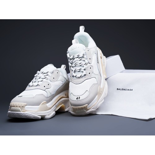 Кроссовки BALENCIAGA Triple S цвет Белый арт. 11453